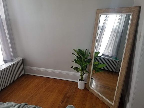 4th image of 2604 Frederick Ave APT 6