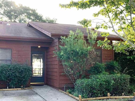 2nd image of 2340 Sugartree Ave