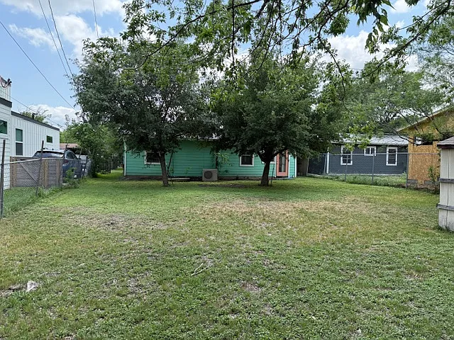 6702 Galindo St — Photo 23