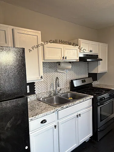 1227 Huckleberry St Photo 1
