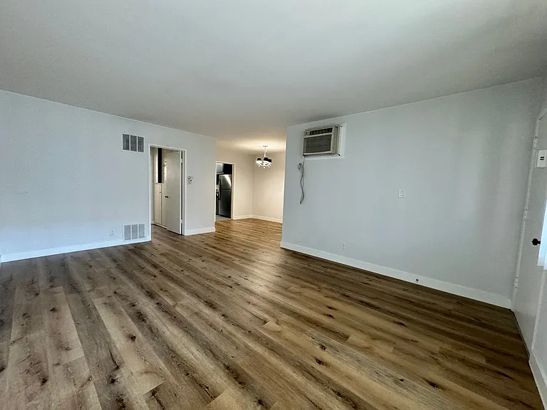 13514 Rye St #5 — Photo 2