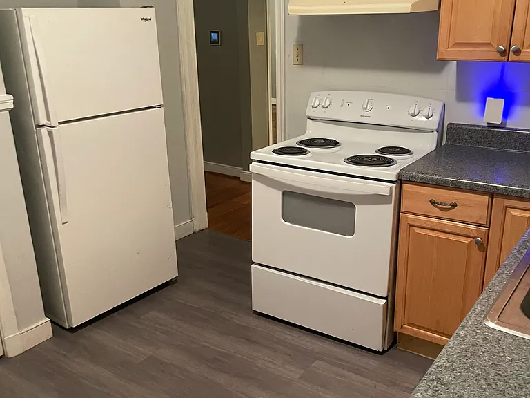 1423 Willis St — Photo 8