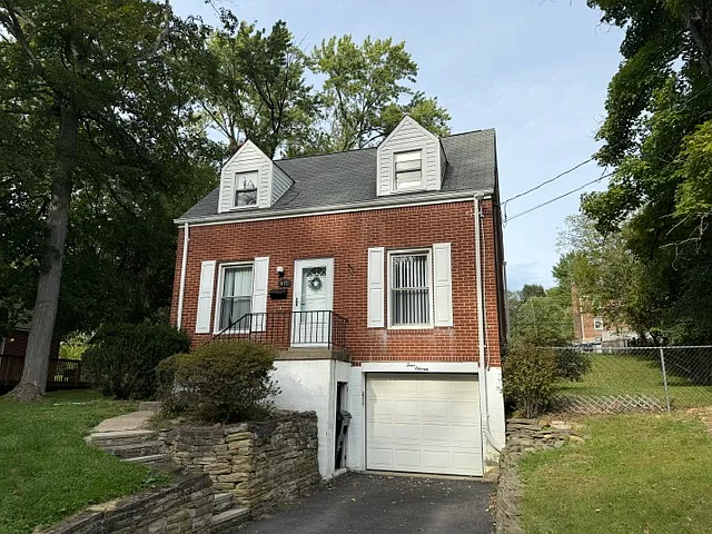 411 Glenrock Dr