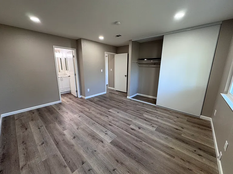 1565 Buttercup Ct — Photo 18