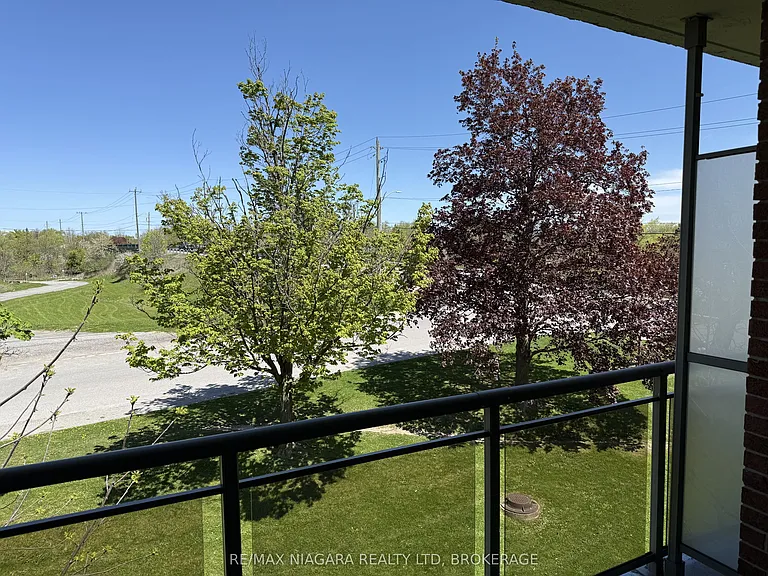 7 Riverview Blvd #305 — Photo 25