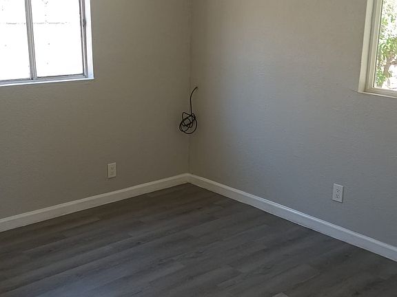 4th image of 4068 Moody St #2