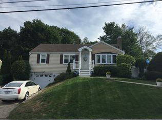 64 Day Cir, Woburn, MA 01801