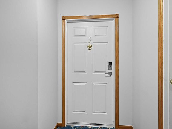 2nd image of 2952 Holiday Ct #3