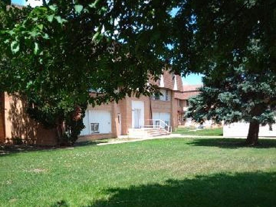 Queen City Manors 130 1st Ave SE Dickinson ND Zillow