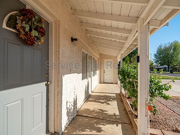 3rd image of 7 S Catalina St