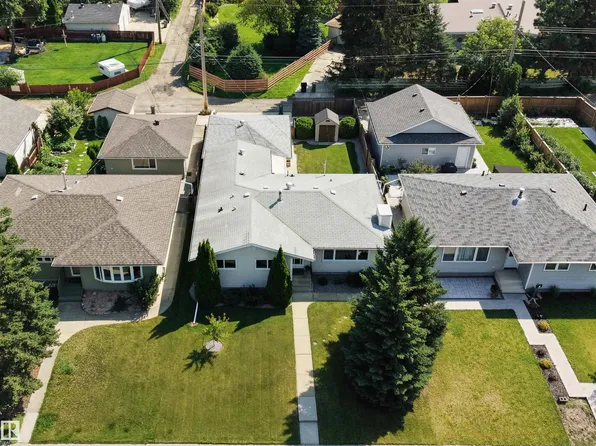 5207 114b St NW, Edmonton, AB T6H 3N4