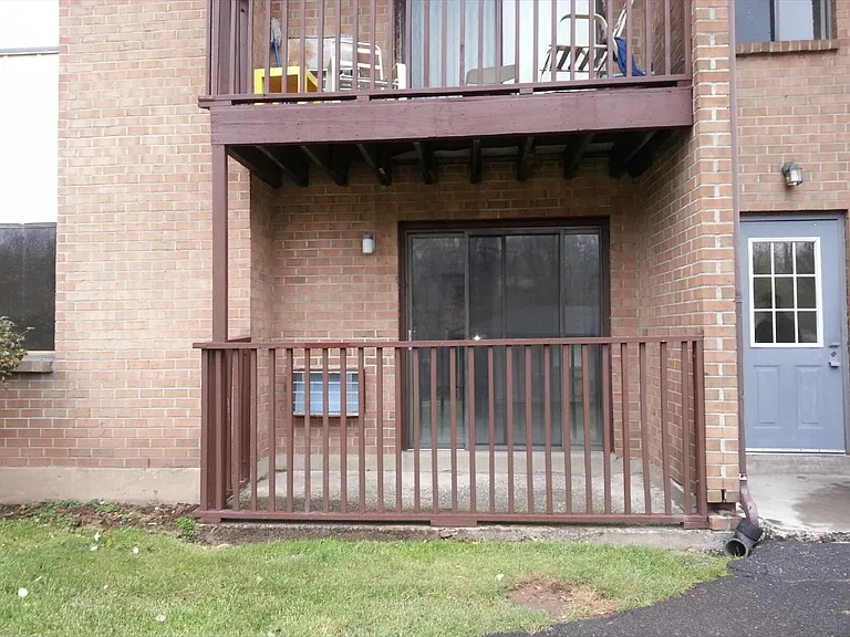 581 Crown St #135 — Photo 4