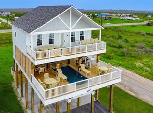 1395 Keith Ave, Gilchrist, TX 77617