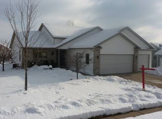 412 Kleine St, Deerfield, WI 53531