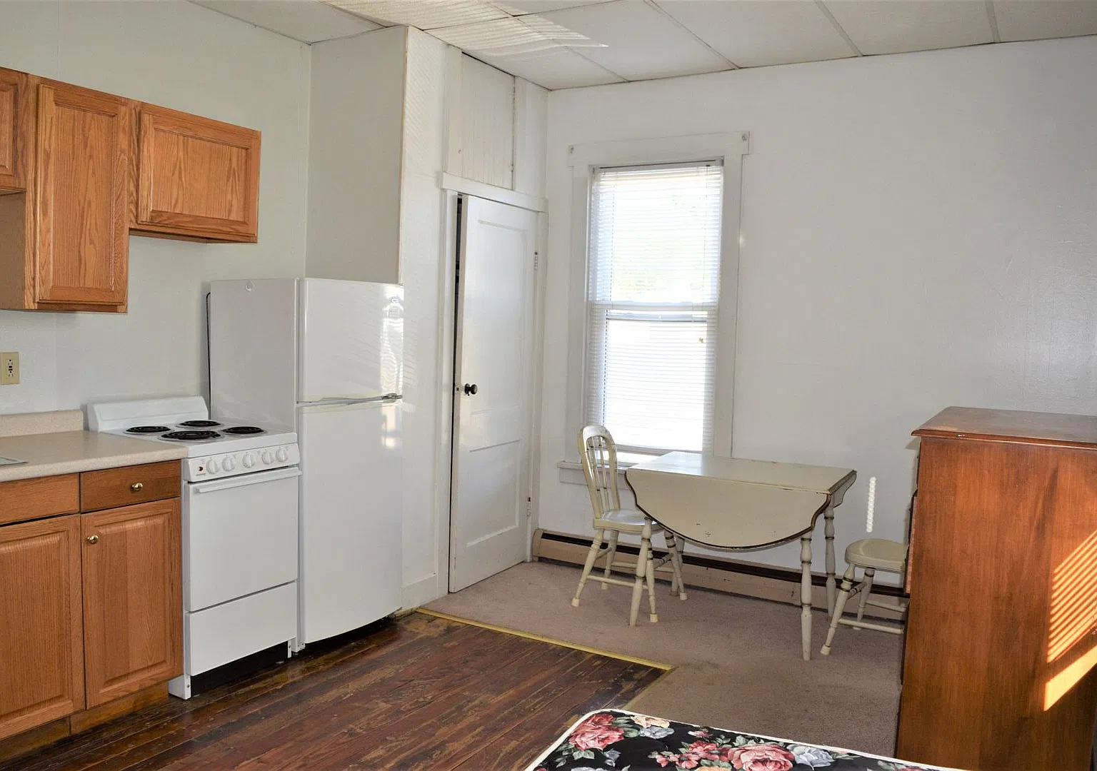 777 apt 1-6 Wayne Ave. — Photo 4