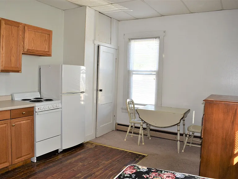 777 Wayne Ave #1-6 — Photo 4