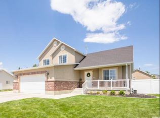 992 W Woods Dr, Lehi, UT 84043