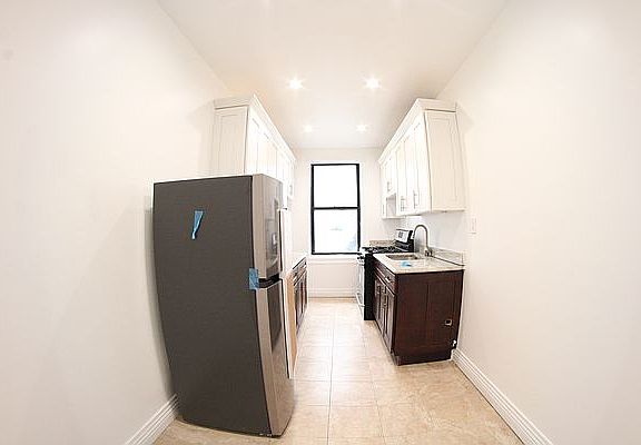 3rd image of 780 Grand Concourse APT 5C