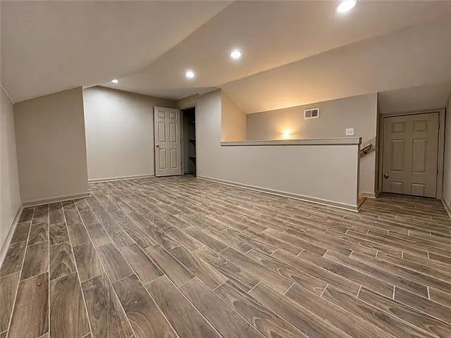 2 bed, 1.0 bath, 800 sqft, $1,500 — Photo 3
