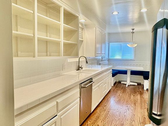 5th image of 3735 Laurel Canyon Blvd