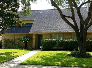 2927 Pecan Ridge Dr, Sugar Land, TX 77479