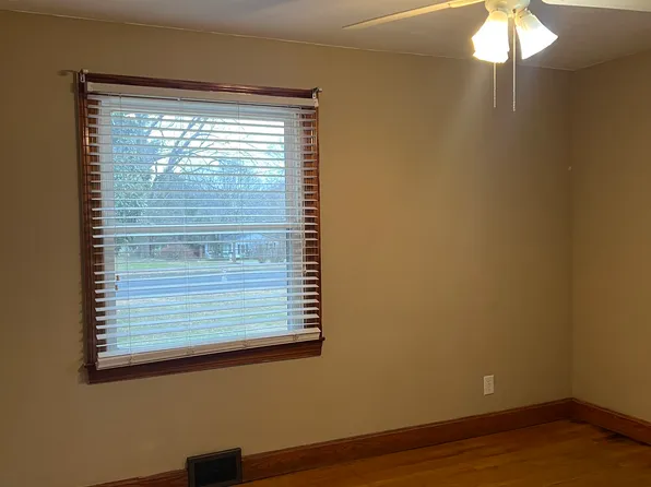 602 Sunrise Ln, Elizabethtown, KY 42701