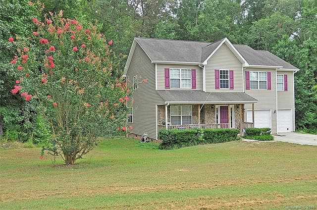 1st image of 2417 Cricket Ln