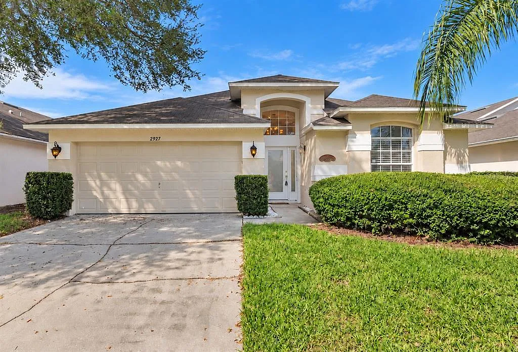 4 bed, 3.0 bath, 1667 sqft, $2,550 — Photo 2