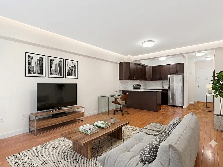 7 E 32nd St #4G — Photo 2