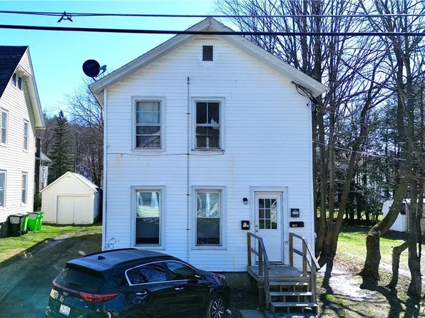 34 Pine St, Oneonta, NY 13820