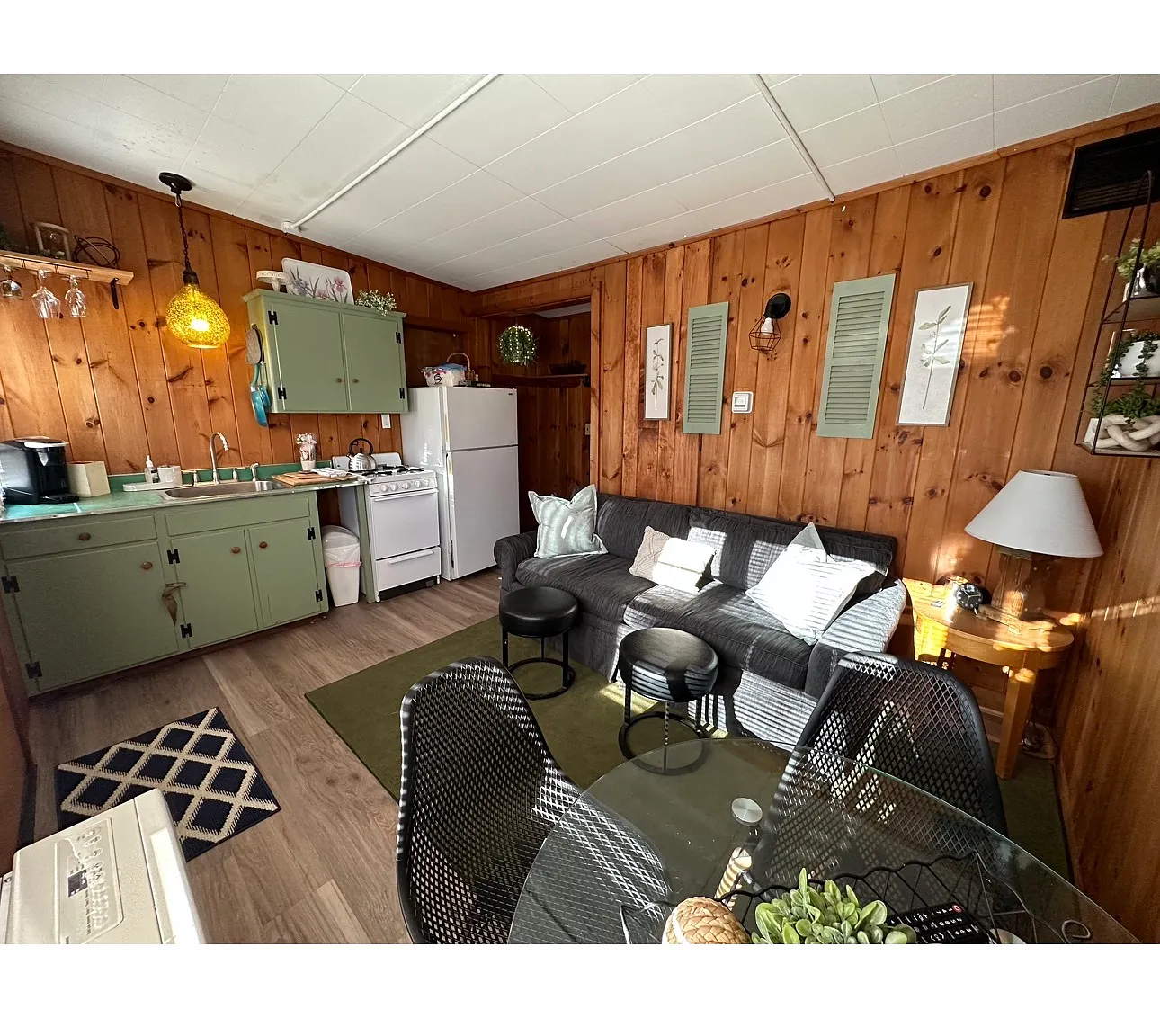 14 Lake Shore Dr — Photo 2