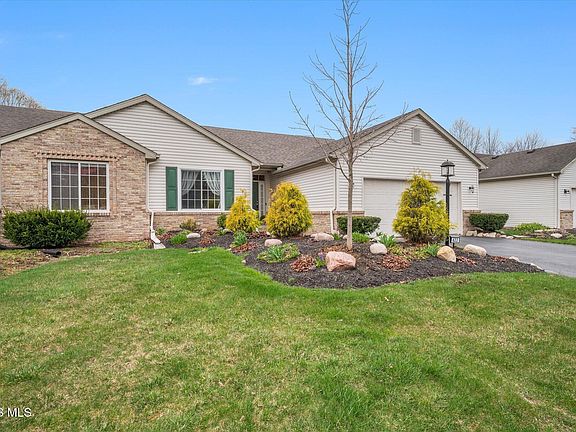 2nd image of 622 Crystal Lake Dr