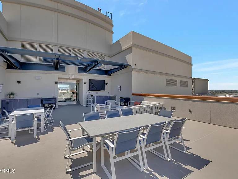 2211 E Camelback Rd #604 — Photo 41