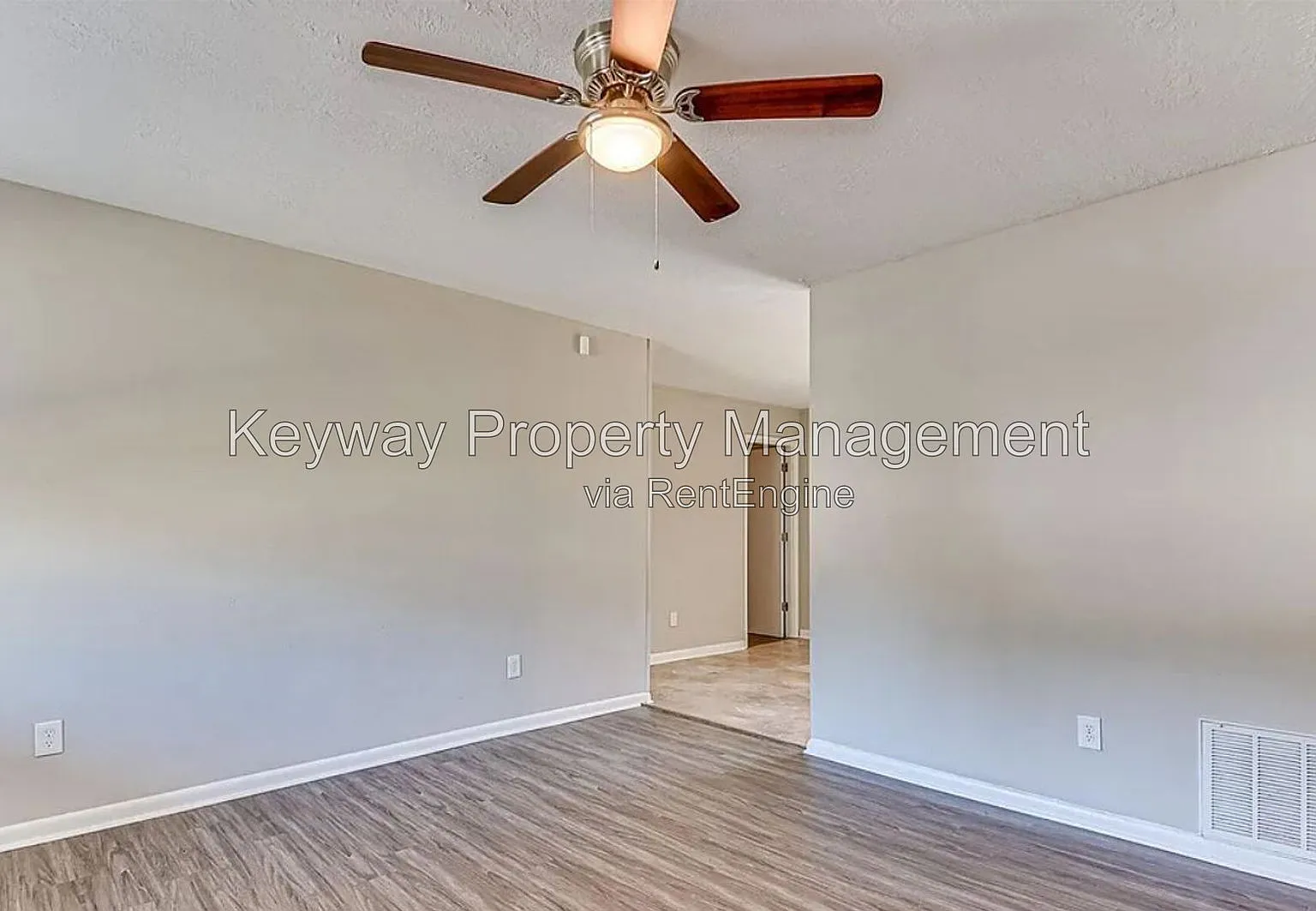 4 bed, 2.0 bath, 1325 sqft, $1,435 — Photo 4