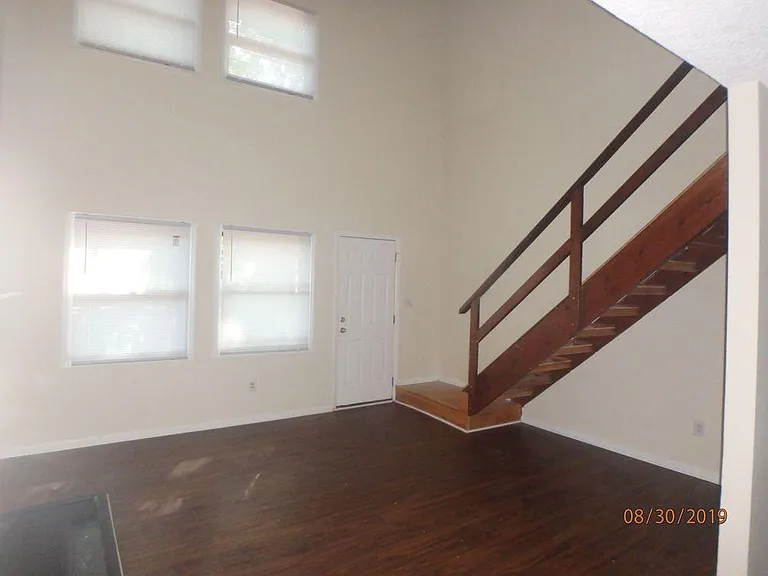 1000 W Wright Rd — Photo 7