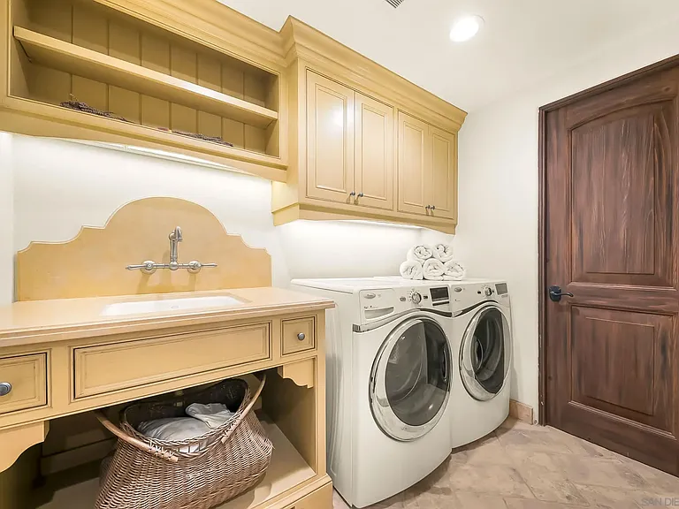 730 Stratford Ct — Photo 63