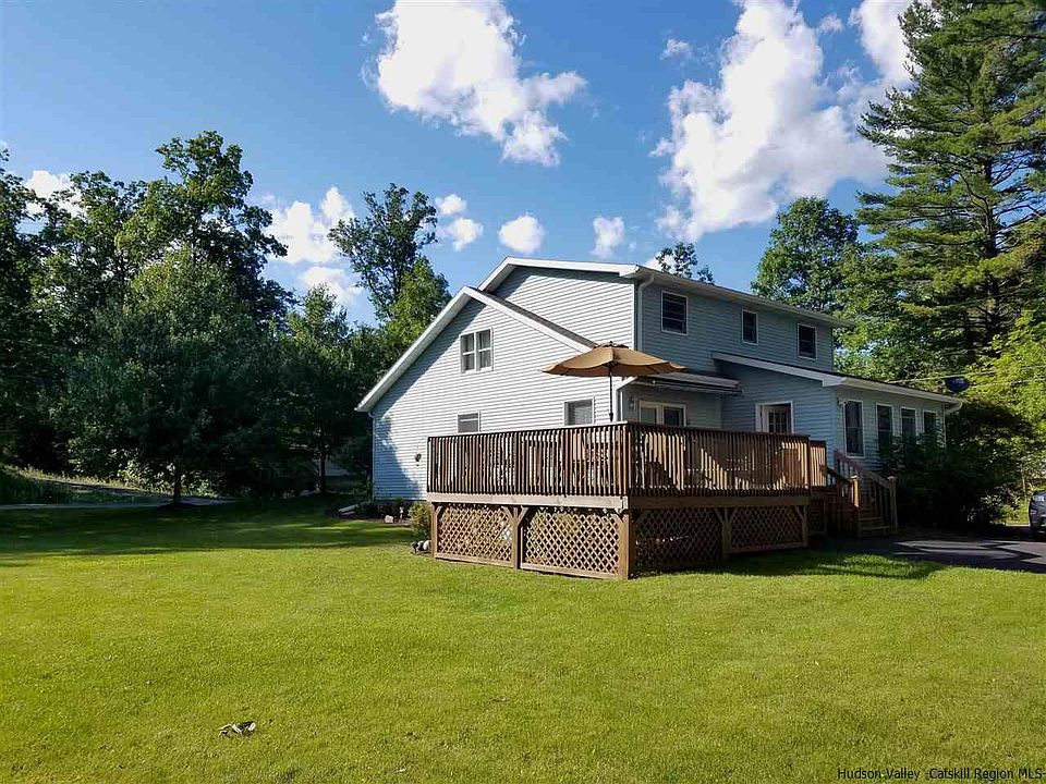 1st image of 209 Woodland Dr