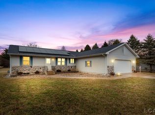 1142 Sutton Rd, Adrian, MI 49221