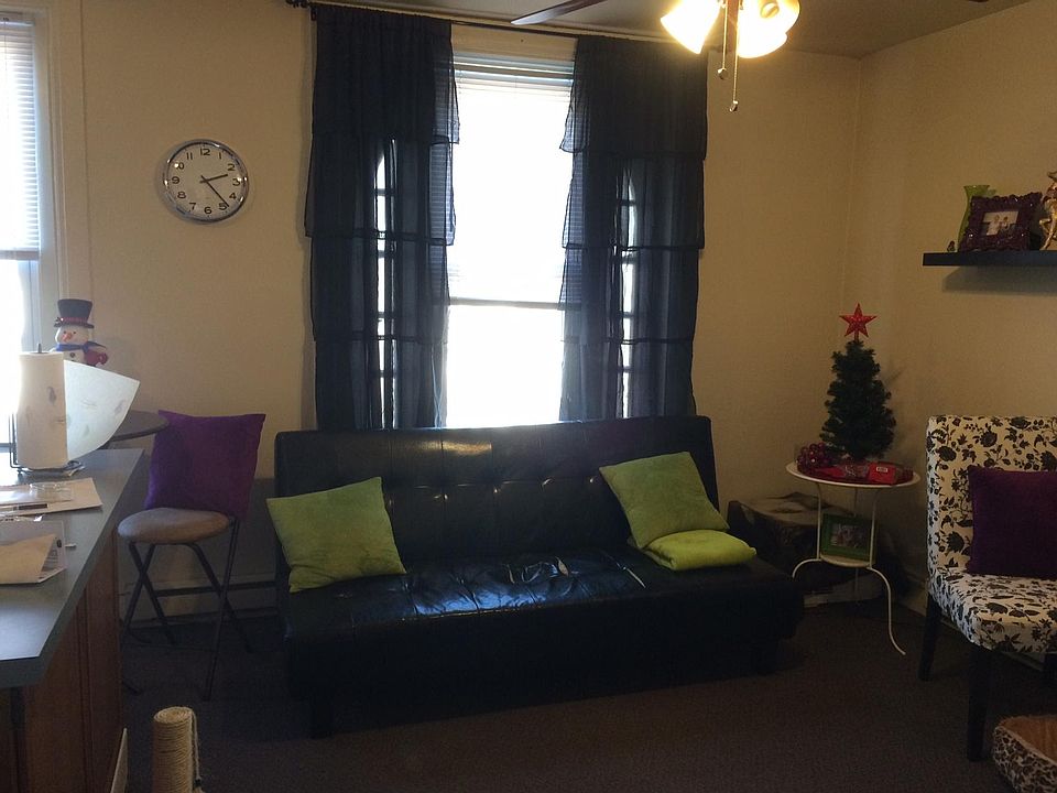 2nd image of 648 W Chestnut St #5