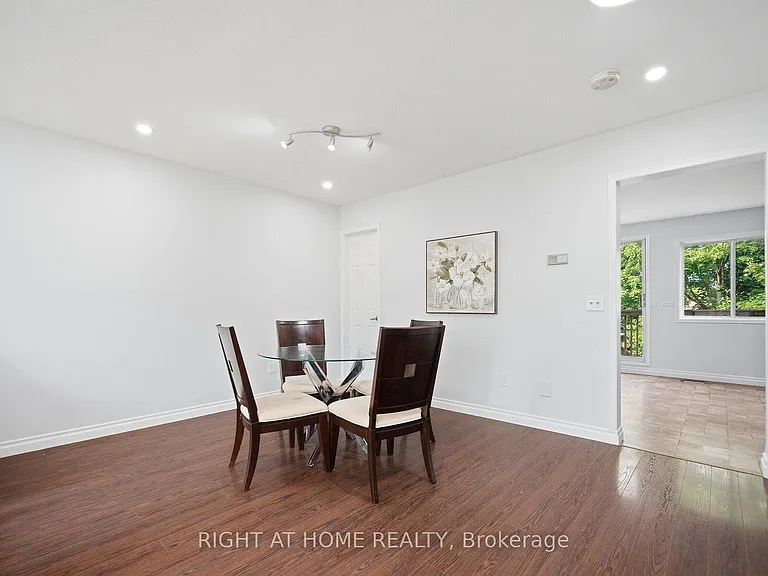 2349 Strawfield Ct — Photo 7