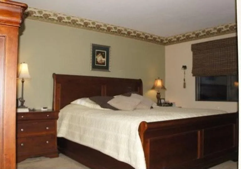 1453 S Carriage Ln — Photo 14