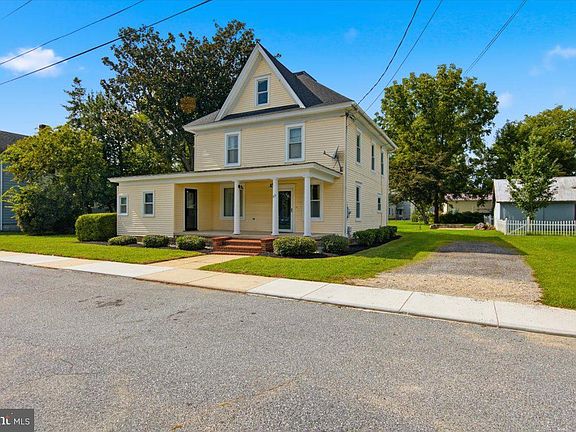 3rd image of 105 Noble Ave