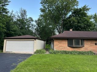 45 Golfview Rd, Lake Zurich, IL 60047