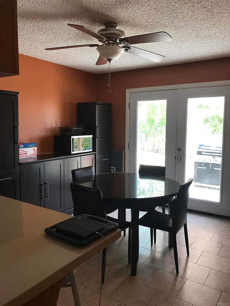 4 bed, 2367 sqft, $5,600 — Photo 4