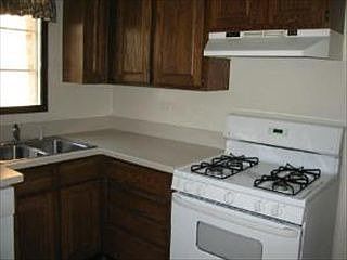 5th image of 1557 Monroe Ave APT 3