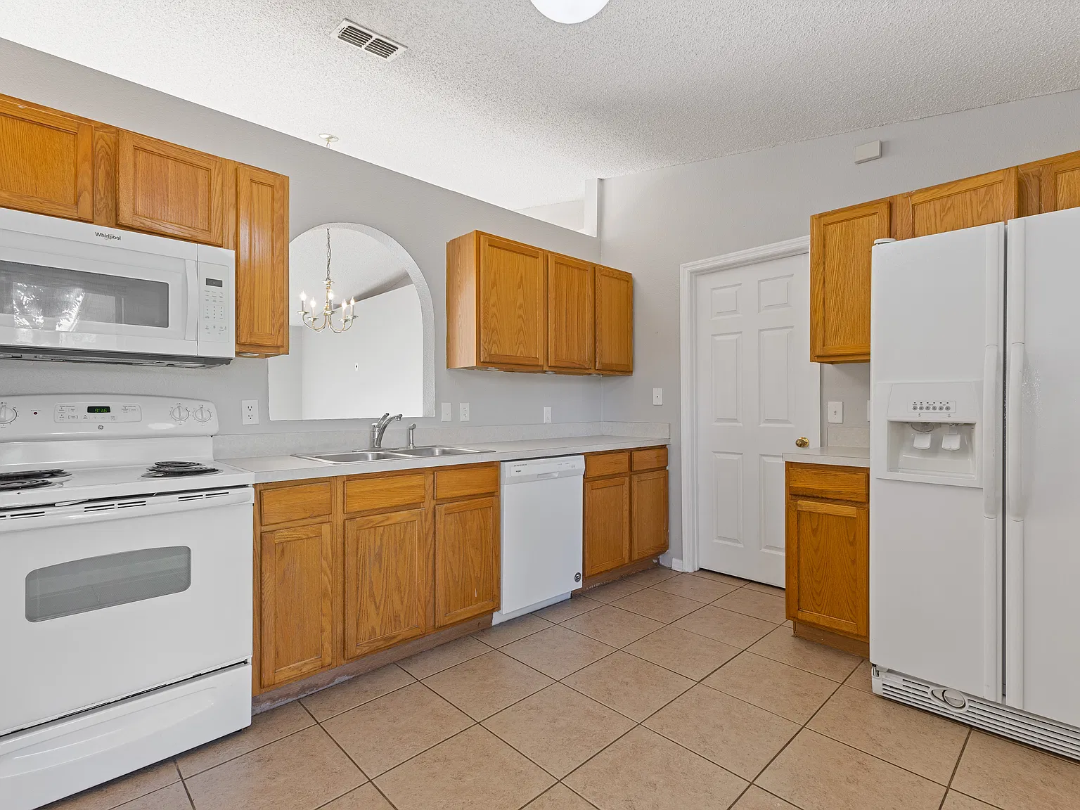 Charming home for RENT in Groveland — Photo 3