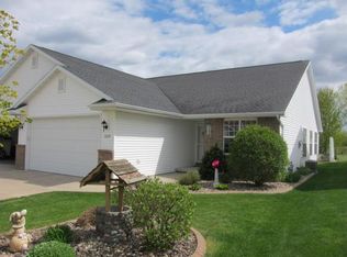 5529 Brookview Dr, Appleton, WI 54913