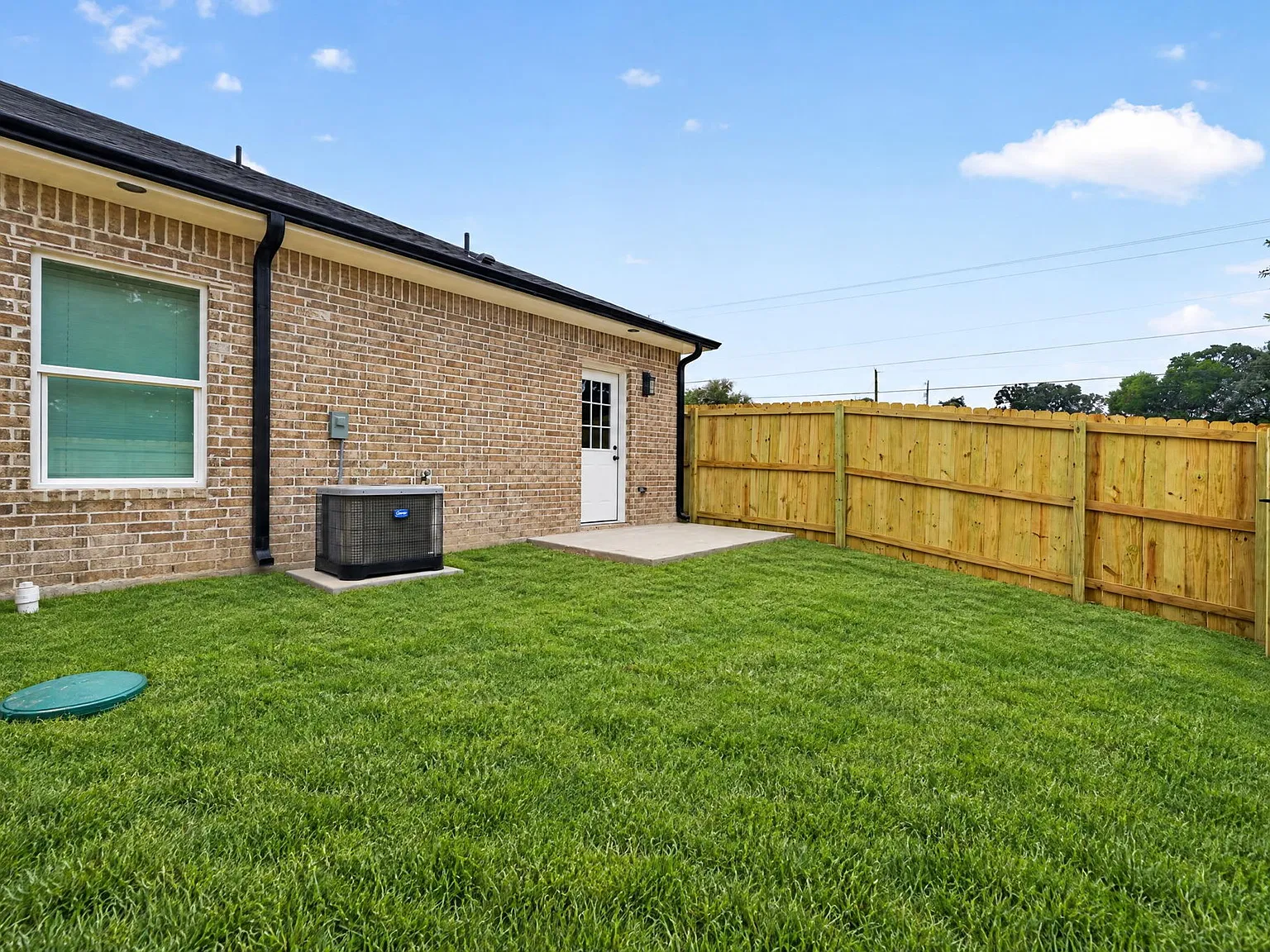 2 bed, 795 sqft, $1,295 — Photo 2