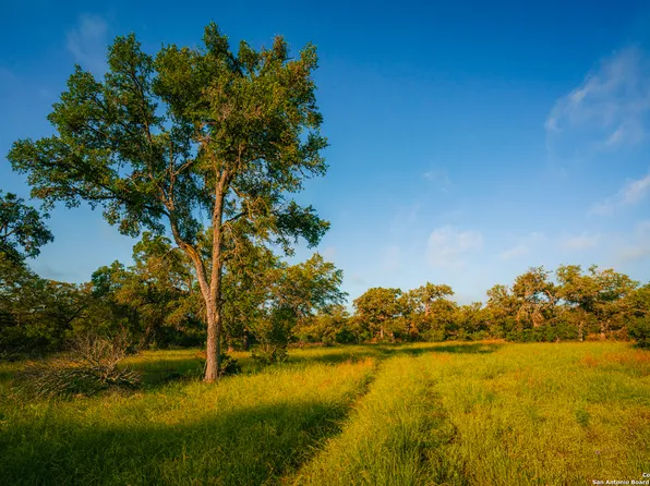 000 Lone Oak Hollow LOT 10, Spring Branch, TX 78070