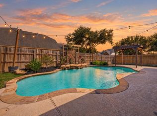 2202 Crescent Water, Rosenberg, TX 77471